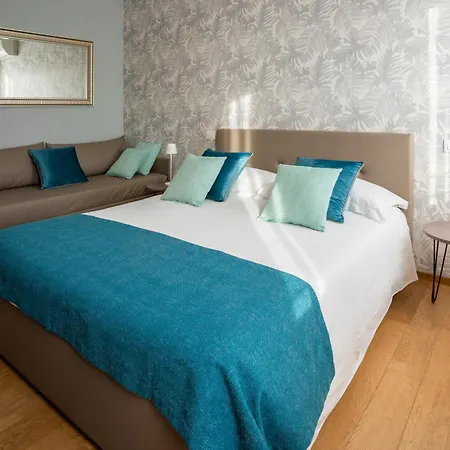 Rosa Oda ve Kahvaltı Padova